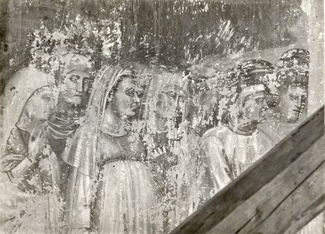 Anonimo — Anonimo giottesco - sec. XIV - Donne al capezzale di san Benedetto — particolare, prima del restauro